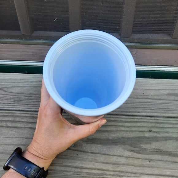 Starbucks Spring 2022 Floral Tropical Tumbler Venti 24 fl oz cold drink cup - Picture 8 of 11